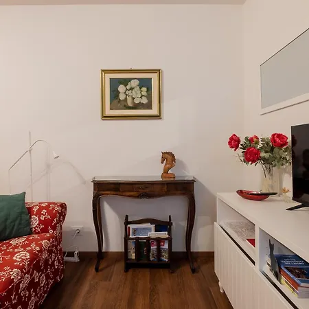 아파트 Palazzo Montegnacco-braida *
